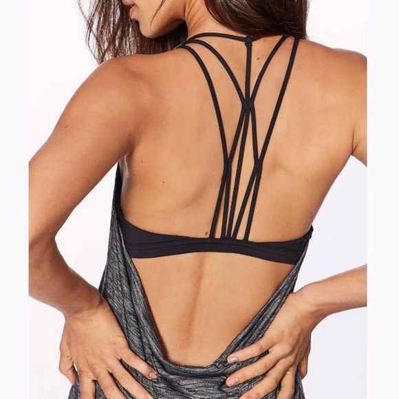 Lululemon Raise the Barre tank in heathered black. ๐ค